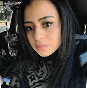 Meet your Posher, Evelyn